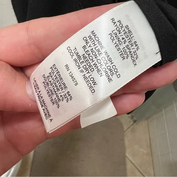 NWT Vineyard Vines Scalloped Ponte Shift Dress - 8 - Picture 9 of 9